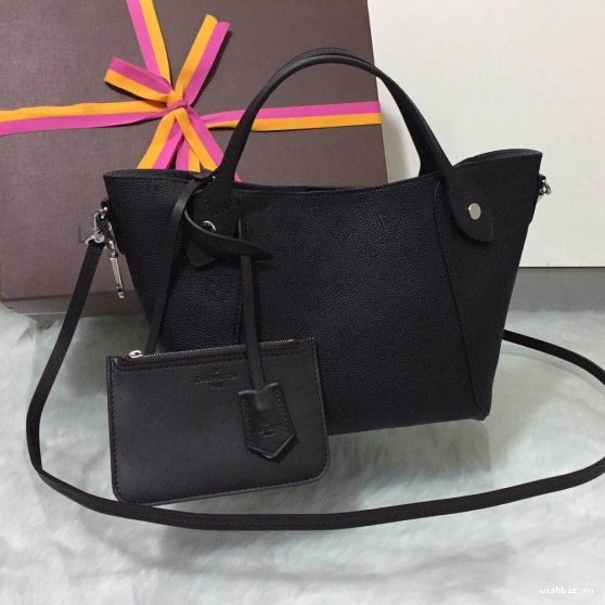 WIS LOUIS VUITTON HINA PM 1126